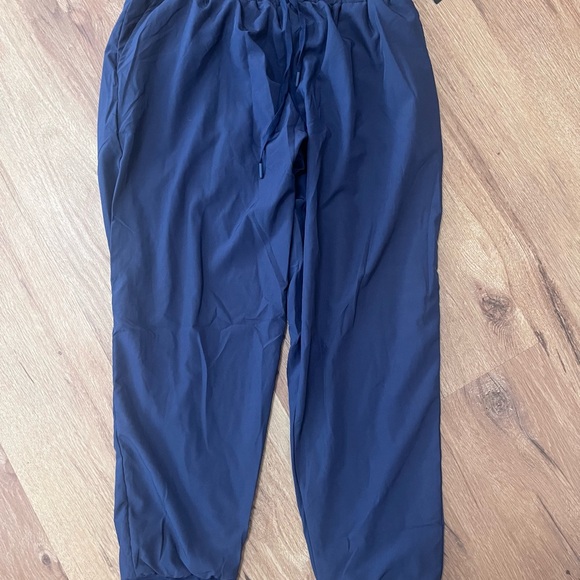 Women’s joggers, size XL, NWT - Picture 2 of 4